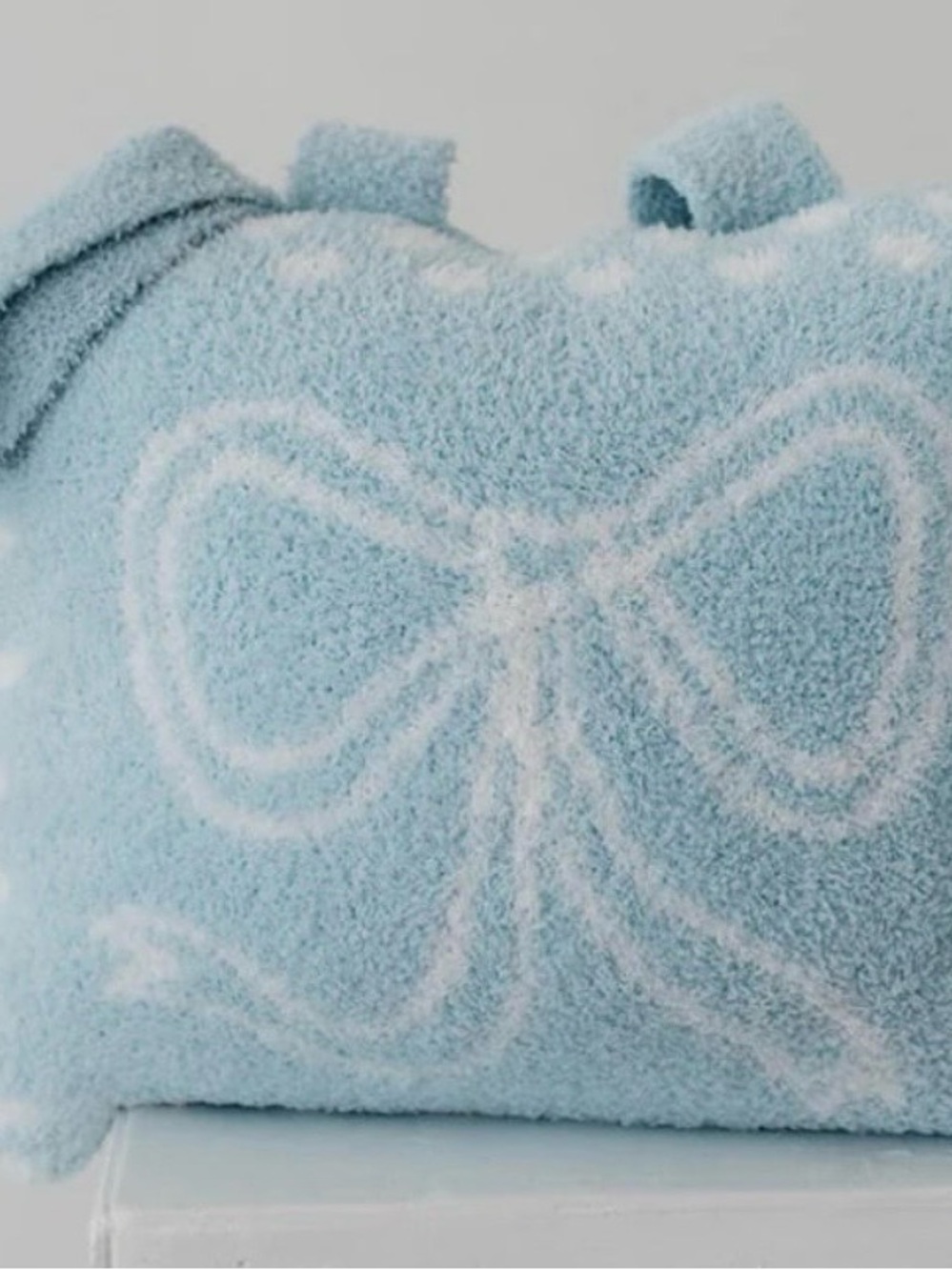 Cozy Bow Sherpa Throw Blanket - Light Blue